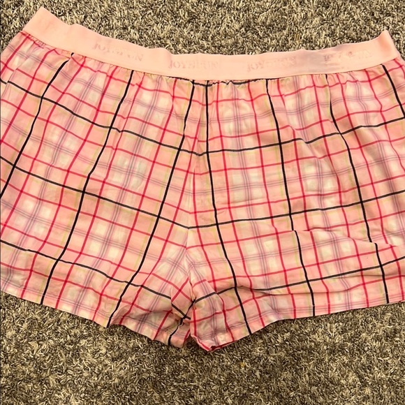 Like New Pink Plaid Women's Sleep Shorts - Picture 3 of 3
